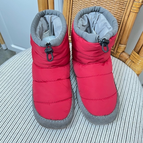 Lands End Boys Fluffy Slippers - Picture 4 of 6